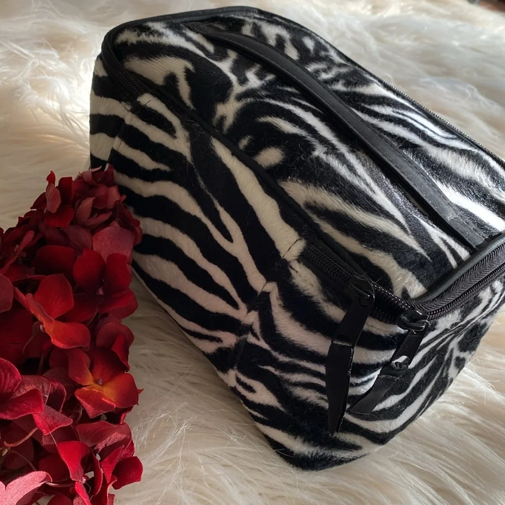 COSMETICS MAKEUP case